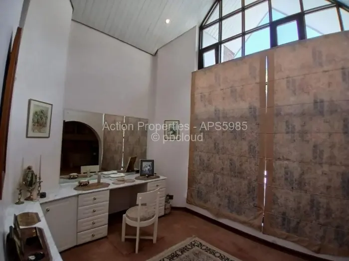 Townhouse/Cluster for Sale in Newlands, Harare