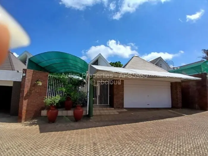 Townhouse/Cluster for Sale in Newlands, Harare