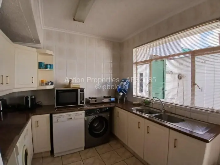 Townhouse/Cluster for Sale in Newlands, Harare