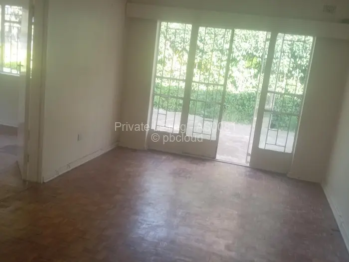 2 Bedroom Cottage/Garden Flat to Rent in Emerald Hill