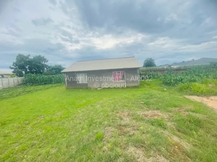 Residential Stand for Sale in Norton, Norton