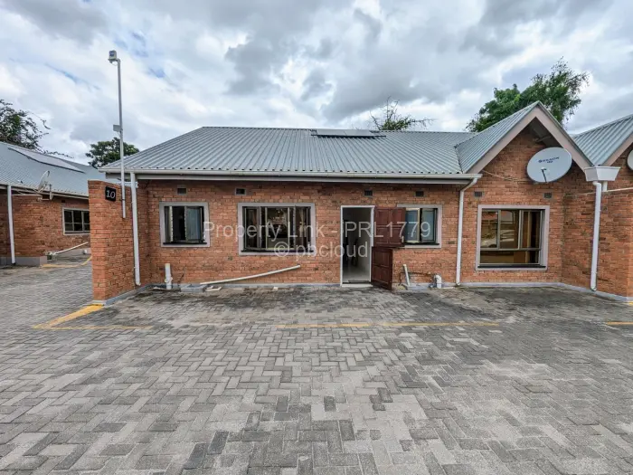 Townhouse/Cluster for Sale in Newlands, Harare