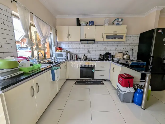 Townhouse/Cluster for Sale in Newlands, Harare