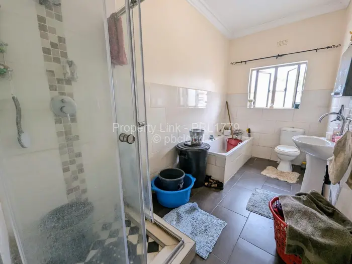 Townhouse/Cluster for Sale in Newlands, Harare