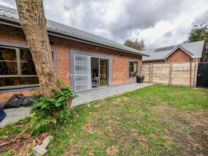 Townhouse/Cluster for Sale in Newlands, Harare