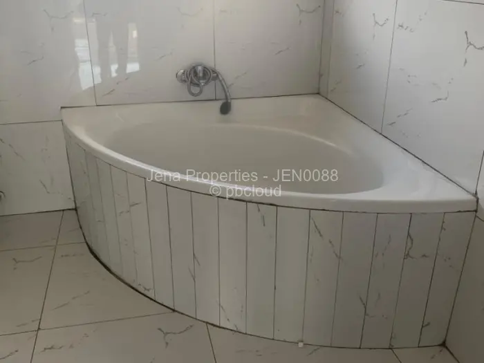 4 Bedroom House to Rent in Mabvazuva Estates, Ruwa