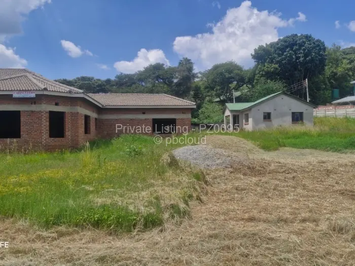 Flat/Apartment for Sale in Bluff Hill, Harare