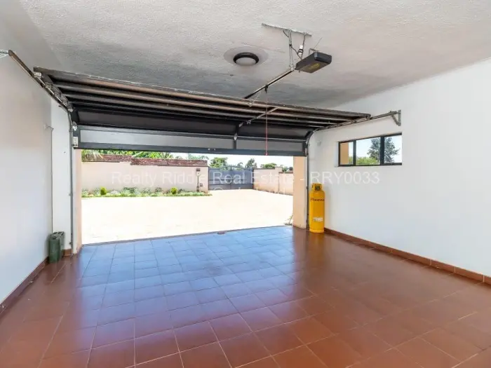 4 Bedroom House for Sale in Gletwin Park, Harare