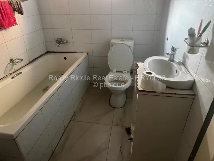 4 Bedroom House for Sale in Sally Mugabe Heights, Harare