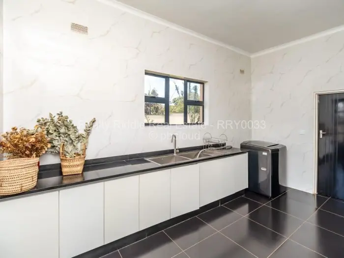 4 Bedroom House for Sale in Gletwin Park, Harare