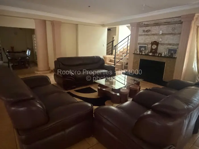 6 Bedroom House for Sale in Borrowdale, Harare
