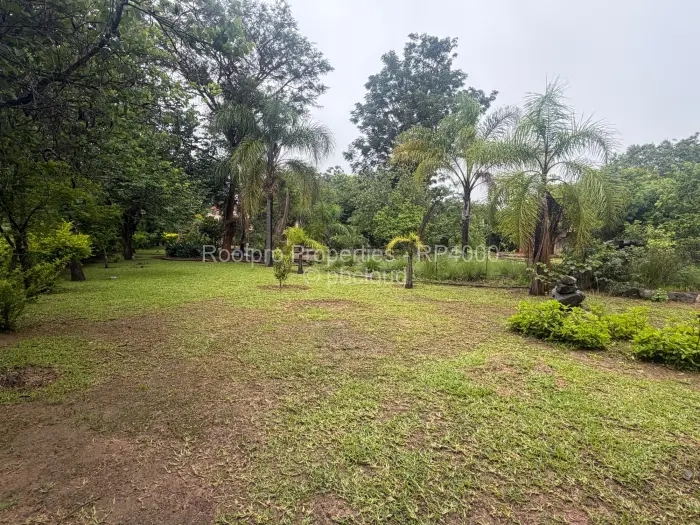 6 Bedroom House for Sale in Borrowdale, Harare