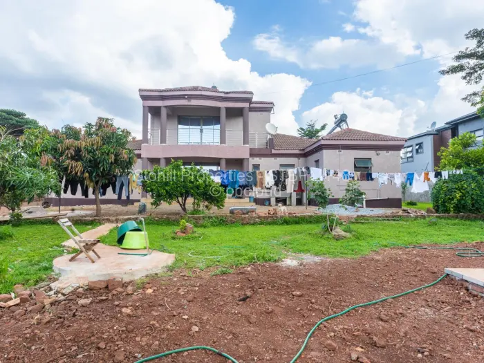5 Bedroom House for Sale in Gletwin Park, Harare