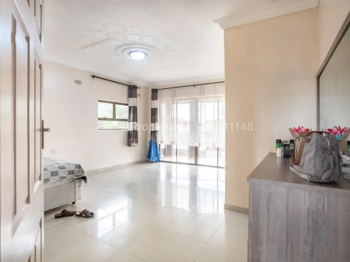 5 Bedroom House for Sale in Gletwin Park, Harare