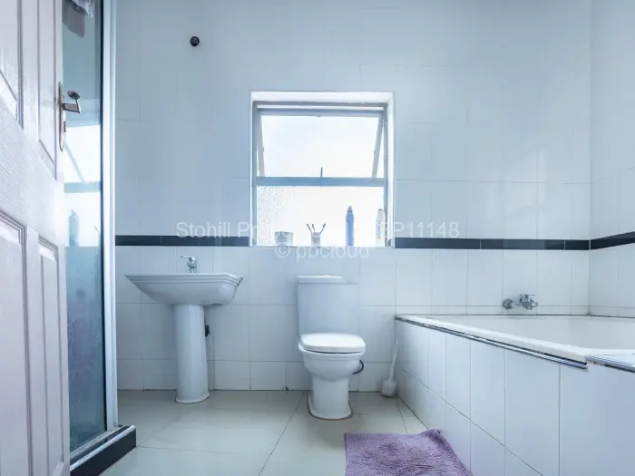 5 Bedroom House for Sale in Gletwin Park, Harare