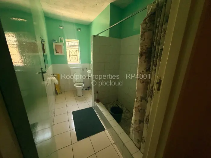 10 Bedroom House for Sale in Goodhope, Harare