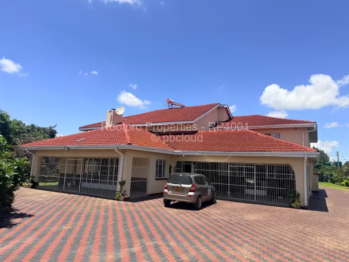 10 Bedroom House for Sale in Goodhope, Harare