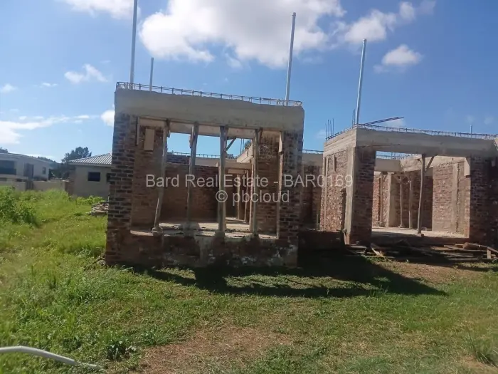 6 Bedroom House for Sale in Borrowdale, Harare