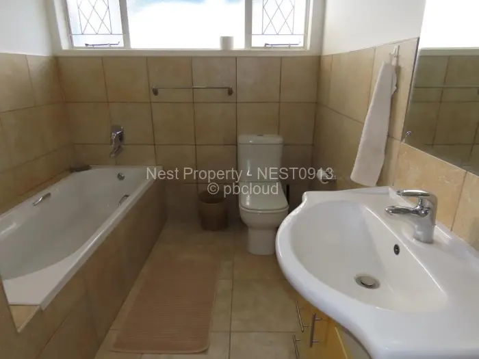 5 Bedroom House for Sale in Gunhill, Harare
