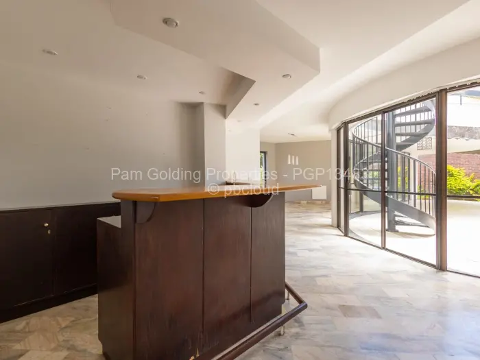 Townhouse/Cluster for Sale in Newlands, Harare