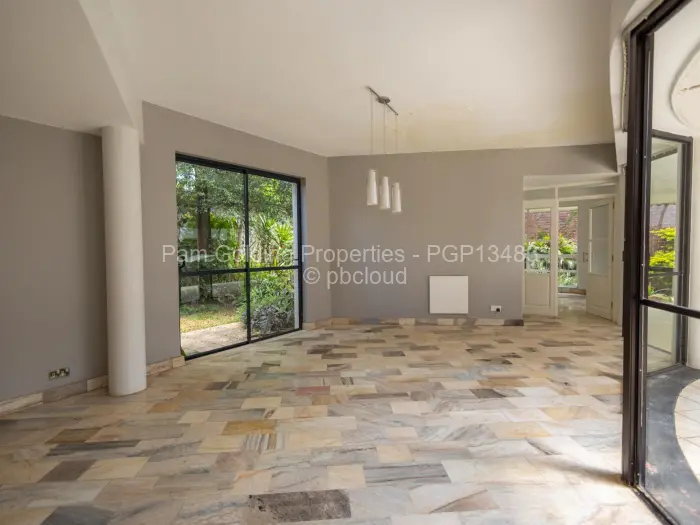 Townhouse/Cluster for Sale in Newlands, Harare