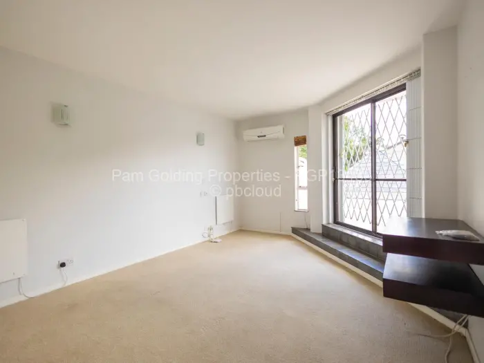 Townhouse/Cluster for Sale in Newlands, Harare