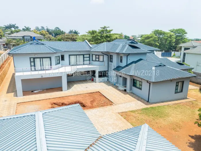 6 Bedroom House for Sale in Gletwin Park, Harare