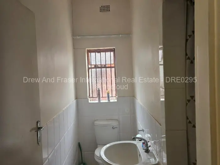 4 Bedroom House to Rent in Gletwin Park