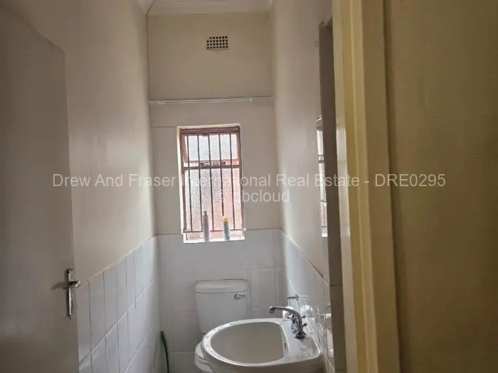 4 Bedroom House to Rent in Gletwin Park