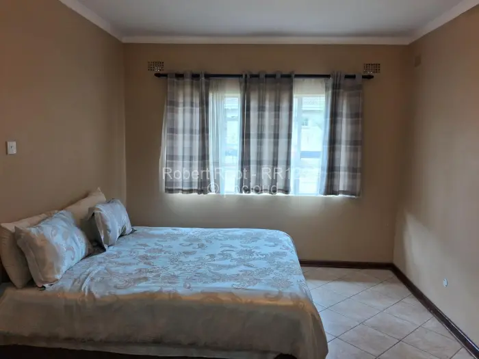 Townhouse/Cluster for Sale in Waterfalls, Harare