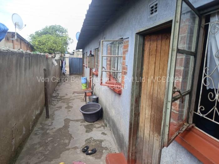 4 Bedroom House for Sale in Mufakose, Harare