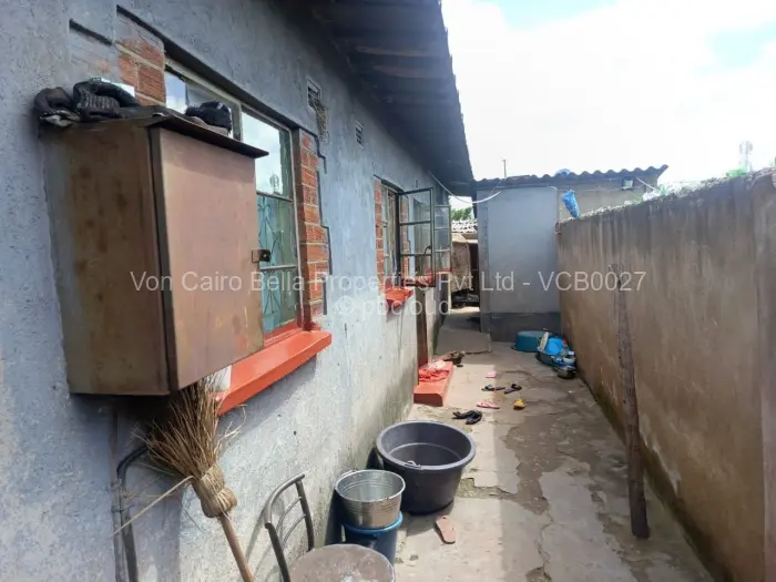 4 Bedroom House for Sale in Mufakose, Harare