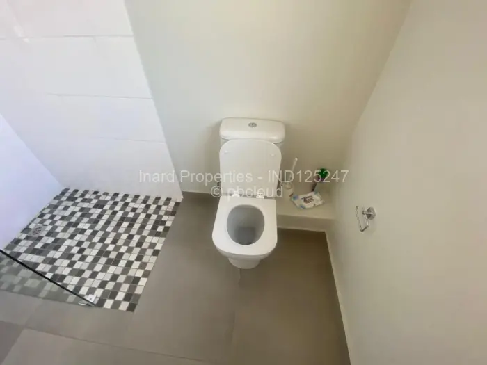 Townhouse/Cluster to Rent in Borrowdale Brooke, Harare