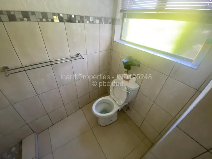 Townhouse/Cluster to Rent in Newlands, Harare