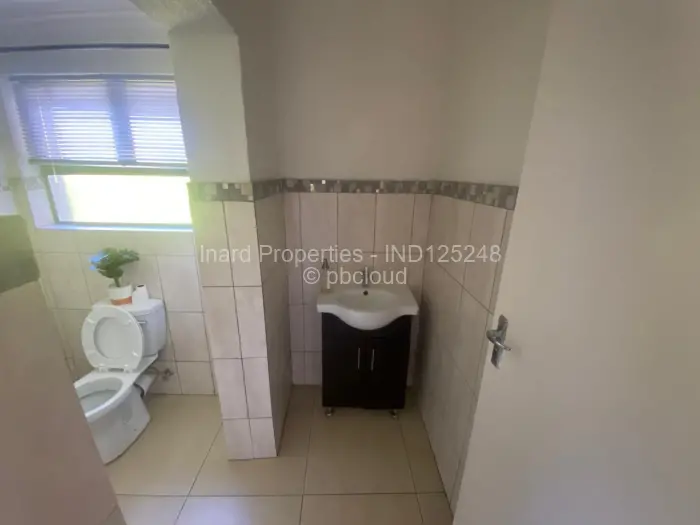 Townhouse/Cluster to Rent in Newlands, Harare