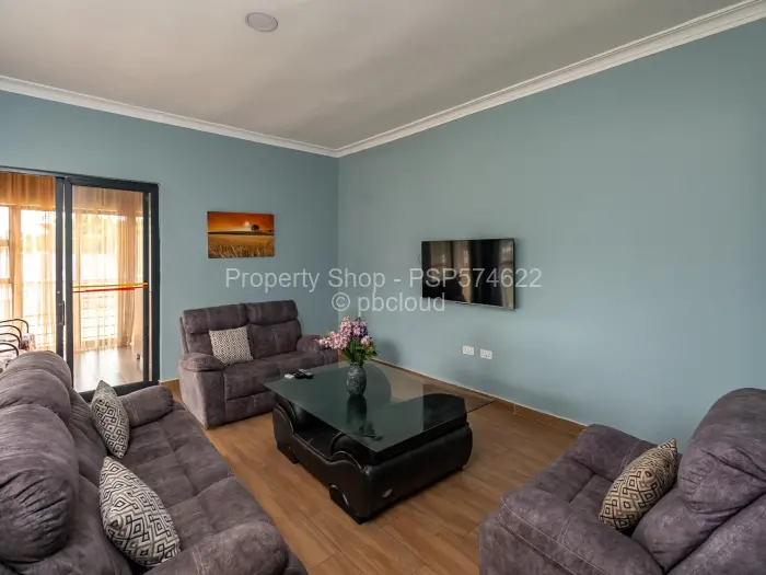 6 Bedroom House to Rent in Colray