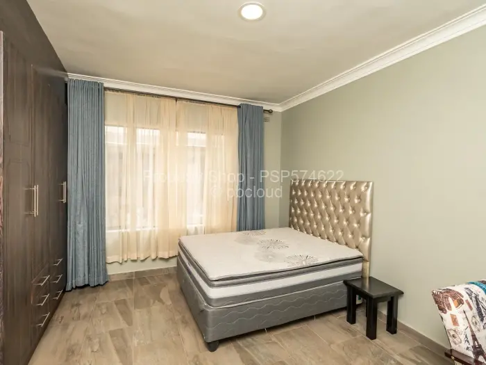 6 Bedroom House to Rent in Colray