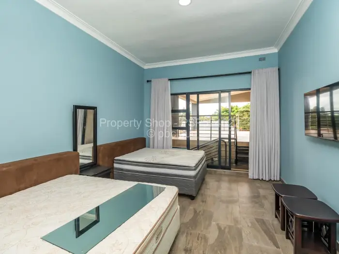 6 Bedroom House to Rent in Colray