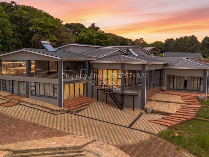 6 Bedroom House to Rent in Colray, Harare