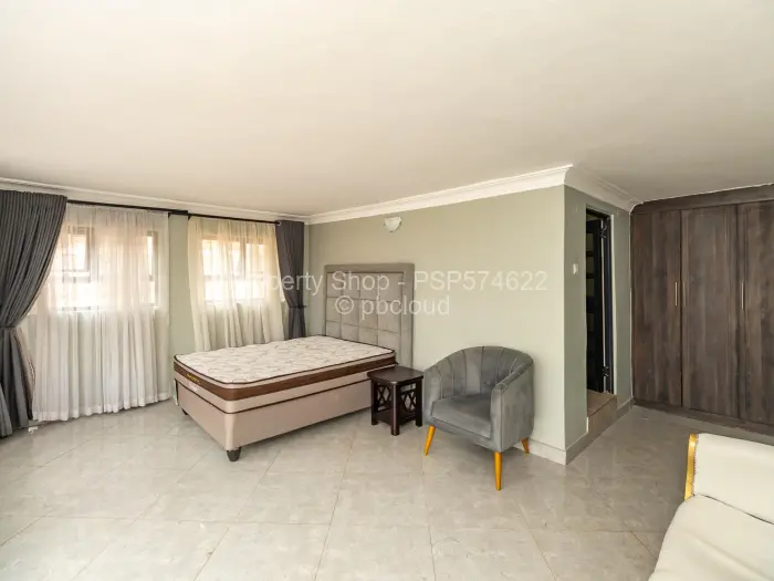 6 Bedroom House to Rent in Colray