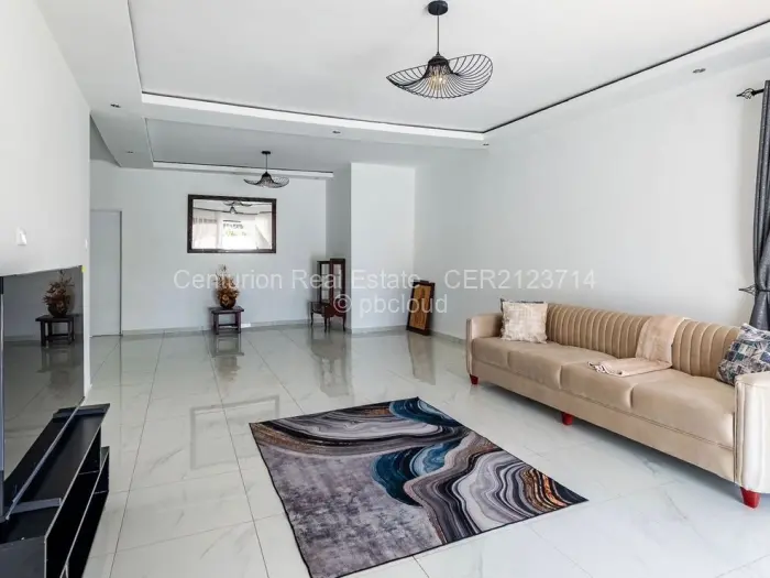 Townhouse/Cluster to Rent in The Grange, Harare