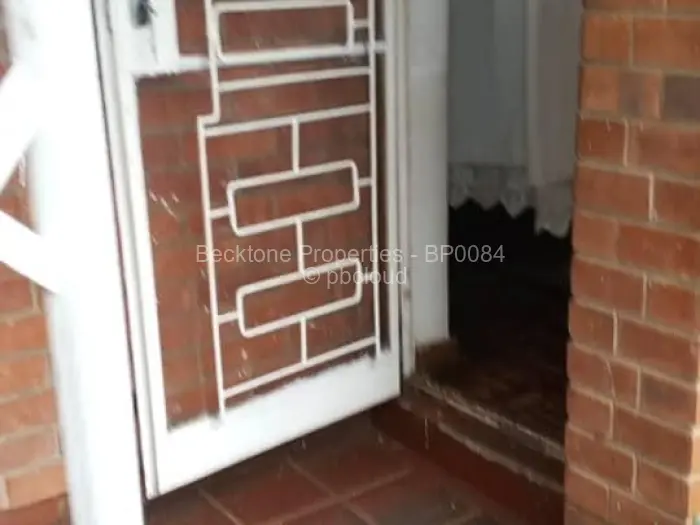 Flat/Apartment for Sale in Paddonhurst, Bulawayo