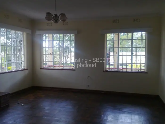 3 Bedroom House to Rent in Athlone, Harare