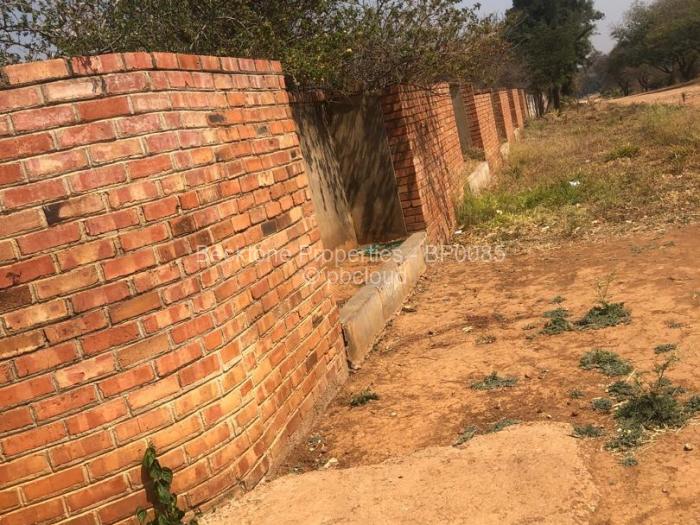 2 Bedroom House for Sale in Buena Vista, Bulawayo