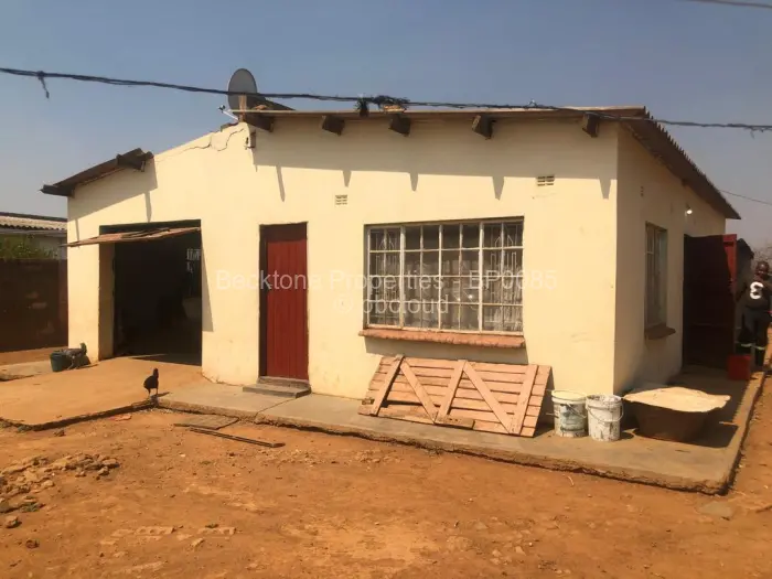 2 Bedroom House for Sale in Buena Vista, Bulawayo