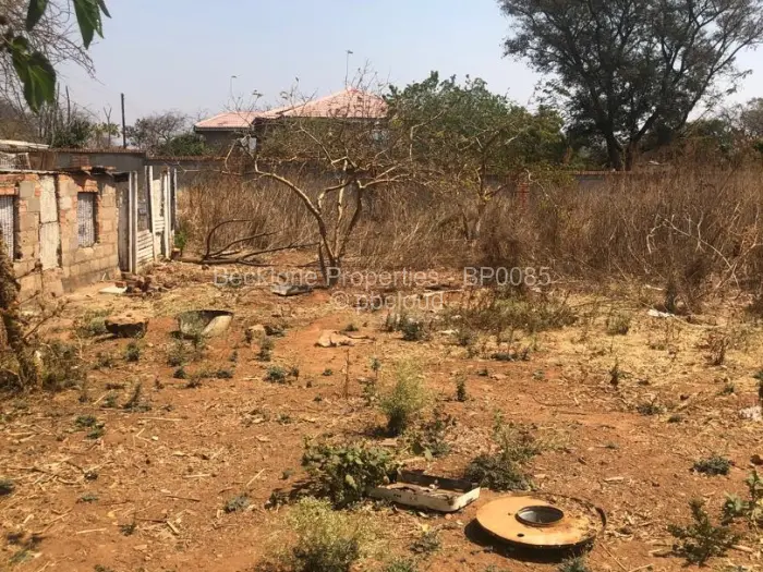 2 Bedroom House for Sale in Buena Vista, Bulawayo