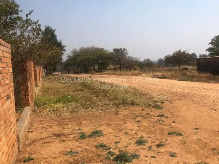 2 Bedroom House for Sale in Buena Vista, Bulawayo