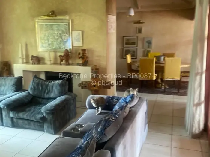 5 Bedroom House for Sale in Glengarry, Bulawayo