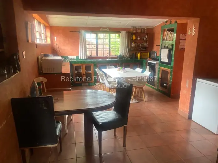 5 Bedroom House for Sale in Glengarry, Bulawayo