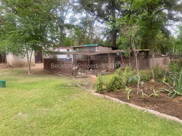 5 Bedroom House for Sale in Glengarry, Bulawayo